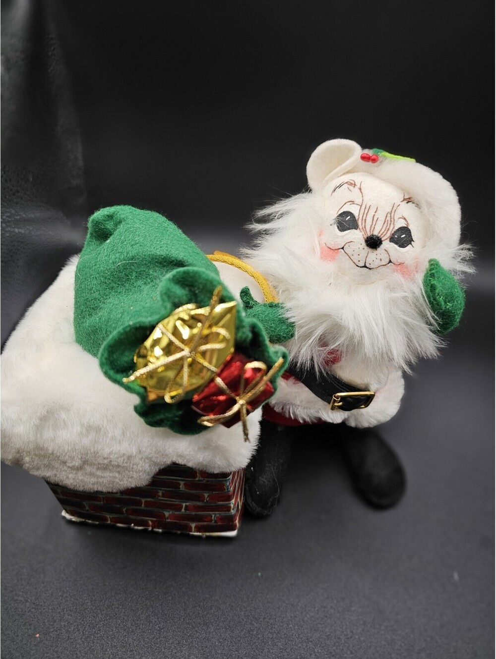 Annalee Dolls Santa Mouse in Chimney 2006